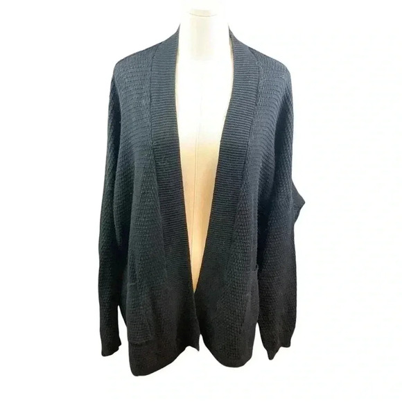 Universal Thread Cardigan with Pockets‎ - Picture 1 of 2